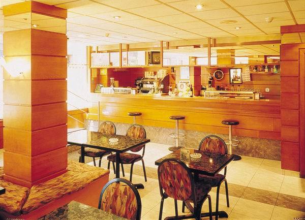 Hotel Burlada 2*
