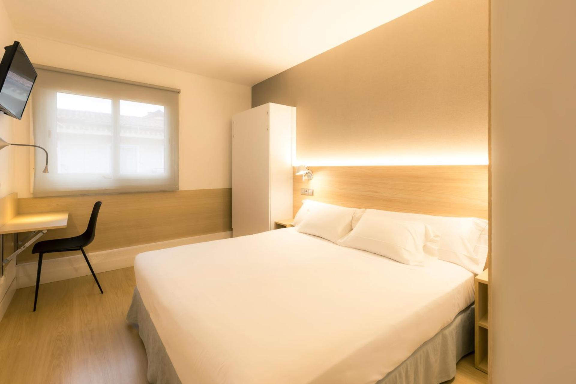 Hotel Hotel Burlada 2*